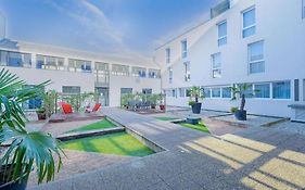 Studio meublé avec parking idéalement placé